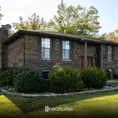 Spacious Family Cottage - Near The Ark Williamstown Exterior photo